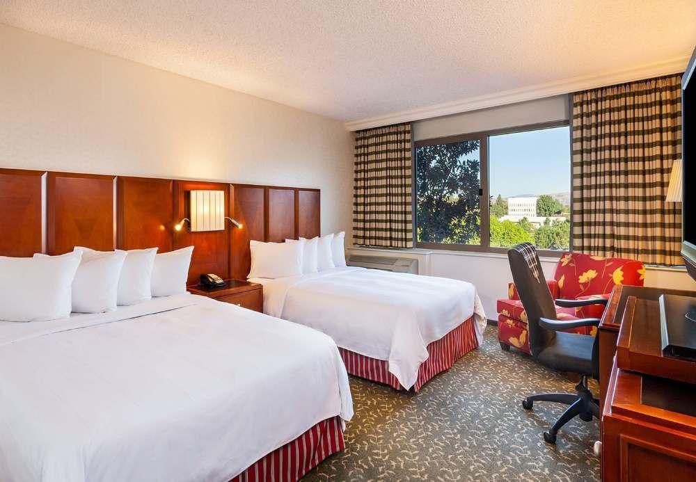 Fullerton Marriott At California State University Exterior photo