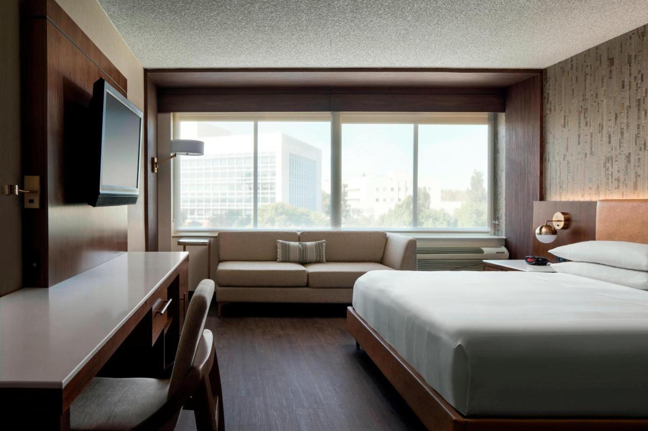 Fullerton Marriott At California State University Exterior photo